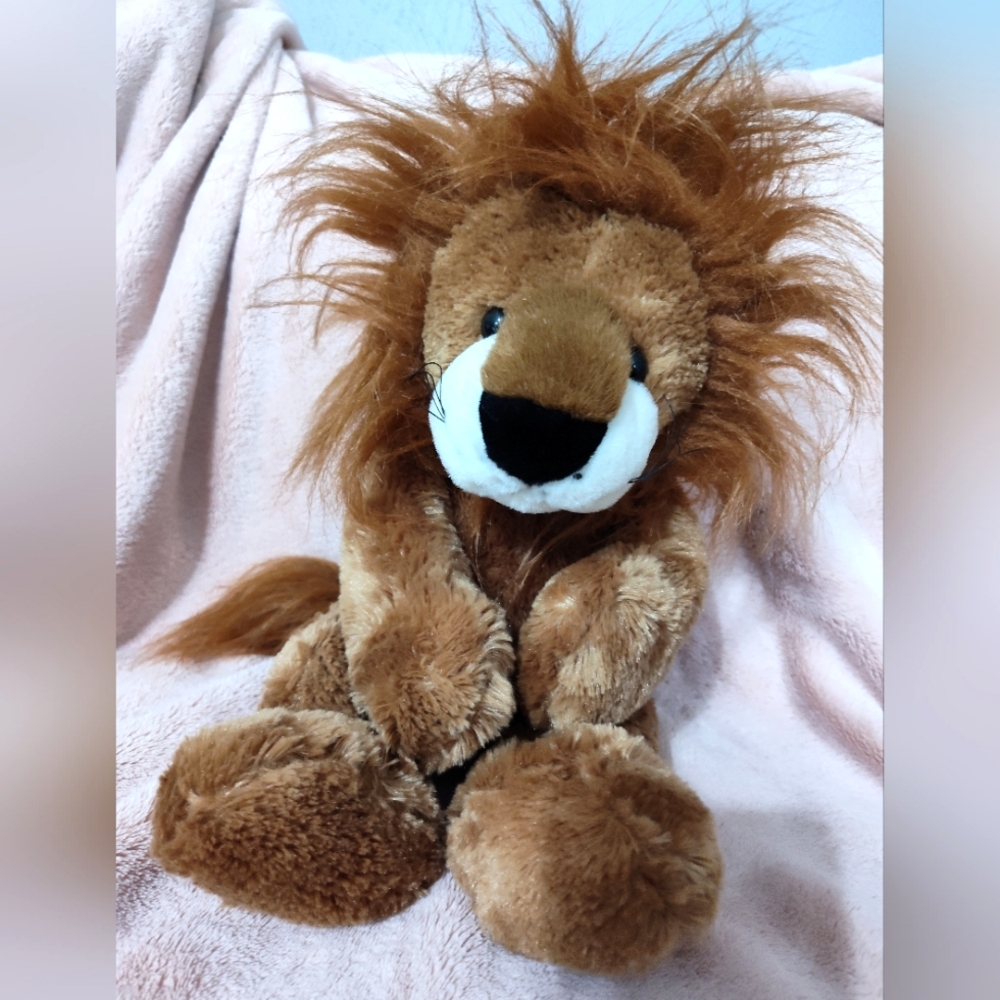 Vintage Toys R Us Animal Alley Plush Lion